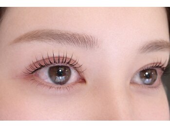 エメローズ 大宮店(AIMEROSE)の写真/【ナチュラル上品EYE】人気垢抜け顔SET[眉×パーマ¥8800]上下パーマ¥5500韓国発★話題!マスカラパーマ¥5830