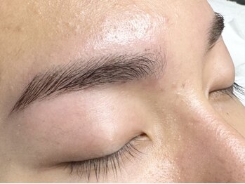 アールプラス 新宿(ar+)/眉毛ワックス　担当:Fukamachi