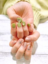 ネイルアルケー(Nail ARCHE)/メタリック×ピスタチオアシメ