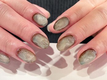 アイネイルズ 梅田店(I nails)/奥行きニュアンスぷっくり¥9700