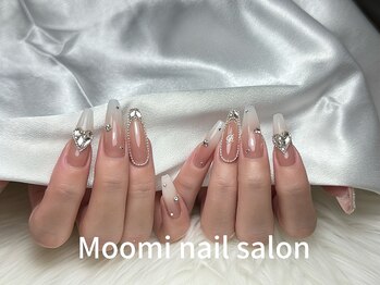 ムーミー 新宿(Moomi)/グラデーション【新宿西口】