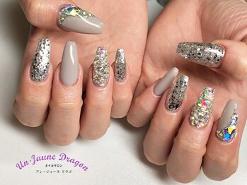 アン ジョーヌドラゴ/【ロング】シルバーネイル