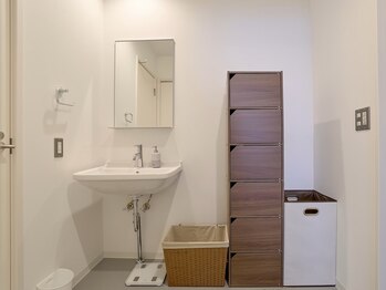 エムベース(M-BASE)/【お仕事終わりも◎】更衣室