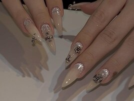 Meiko限定ピアス風