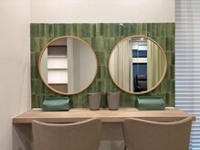 メミエル 赤坂見附店(Memiel)/待合室＋パウダールーム