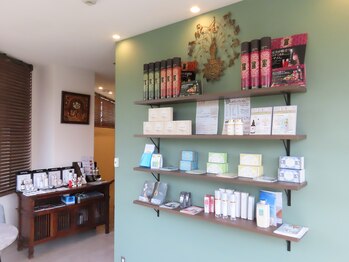 ルナスーリヤ 仙台店/店内