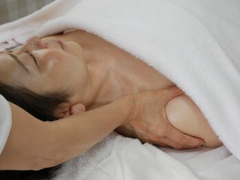 シャンジュモン(シャンジュmonn)の写真/筋肉・筋膜からしっかりほぐし整える【オイル筋膜リンパマッサージ】で首肩こり・姿勢を根本から改善◎