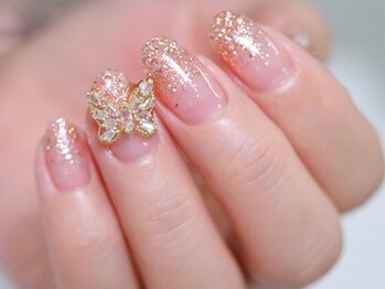 幻之花ネイル/ラメグラデーション 蝶々パーツ