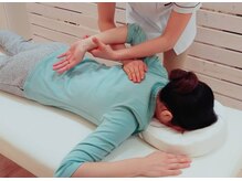 リフレッシュ 川崎モアーズ店/肩のストレッチ