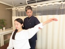 からだの総合鍼灸整骨院/肩の可動域もしっかりチェック♪