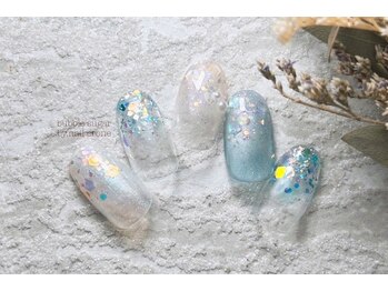 ブルーキラキラネイル