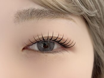 ハイ アイラッシュ サロン(Hi eyelash salon)/&Healty100本［束感仕上げ］
