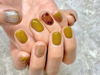 シンプルべっこうネイル