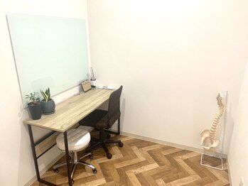 ししまる骨盤整体院 一宮院/カウンセリングスペース