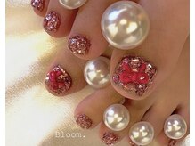 nail salon Bloom./