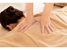 サロンドオフ 梅田店(salon de off)の雰囲気(全身マッサージは血行を促進し溜まった凝りや疲れを解消します☆)