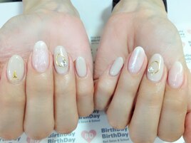 ★オフィスでもさりげない輝き