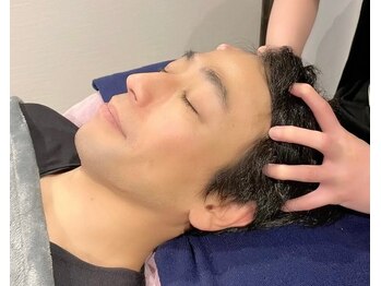 ベルスーズ 脳休(Berceuse)の写真/【脳休睡眠★ドライヘッドスパ70分 ¥8980】極限の“頭疲れ”と戦う男性に☆首肩付きで疲れを完全リセット!!