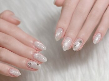 ノエル ネイル(NOEL)/ホワイトマグネット×ストーン