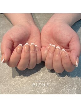 リッシュ(RICHE)/王道白フレンチネイル