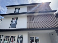 ペペ バイ オカバ 伏見店(PEPE by okaba)の雰囲気（京阪中書島から徒歩7分★新築の2階です♪）