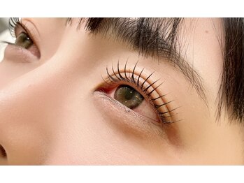 ヒルズ(Hills)/パリジェンヌラッシュリフト