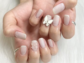 爪処 中野坂上/ワンカラー×蝶々パーツ