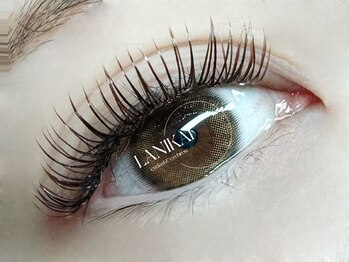 ラニカイ(LANIKAI)の写真/【Wフラットラッシュ120束¥6700/付け放題¥7700】モチの良さにリピ続出!リペアも豊富にご用意◎