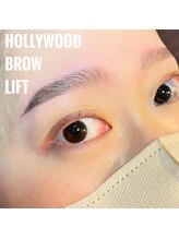 グランウィーユ バイ ロンド 銀座(Grand oeil by Lond)/ハリウッドブロウリフト