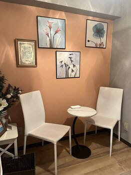 フーレスト アンド フリーリー(Fullest&Freely)/サロン店内♪