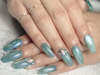ジェルネイルサロンエー(gelnail salon A’)の写真/大人女性に人気の秘密は…丁寧なカウンセリングと高い技術力！上質な空間でゆったりと施術を受けられる◎
