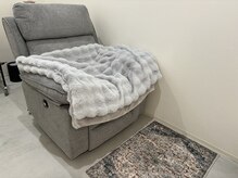 グラルト(GLALT)の雰囲気（ふかふかのソファでおくつろぎいただけます♪）