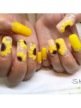 トータルサロン 白べぇーっ プラス/ひまわりネイル