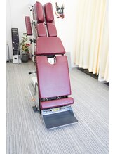 うらら骨盤整体 長浜院/トムソンベッド