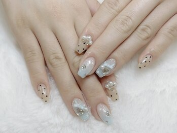 スペラ 大宮店(Spera)/トレンド指先キラリドットネイル