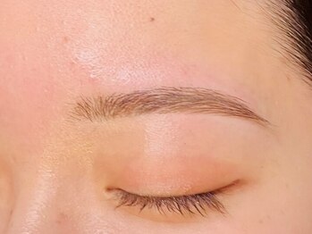 ジョイア 池袋(Gioia)の写真/お顔の印象が決まる眉毛のお手入れはプロにお任せ☆黄金比、左右のバランス、骨格を見ながら調整いたします