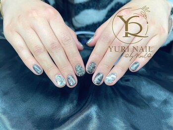 ユリナリタ(YuRi Narita)/