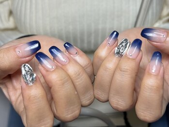 ディエム(diem.)/ブルーと埋め尽くしネイル