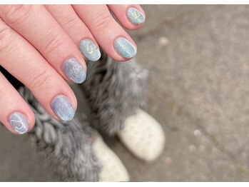 トレデュール ロイヤルエムシー 大和町店(MC)/夏カラーマグネットネイル♪