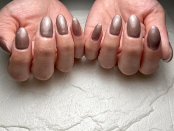 誠心堂整骨院 ネイルサロンアヴェニール(Avenir)の写真/【ワンカラー・グラデーション4,500円/マグネット4,800円】オフィスネイルもお任せ◎丁寧な技術とこだわり*