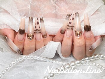 リノ(Lino)/デザスカ×秋ネイル