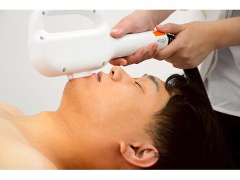 ブランシュムーニー(BRANCHE MOONY)の写真/ジェルなし！痛みも少ない脱毛で男子ひげもスッキリ♪自信あふれる清潔感へ☆