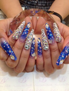 エスフィーネイルサロン ブリーユ(Esfy nailsalon Brille)/ストーンいっぱいロングスカルプ