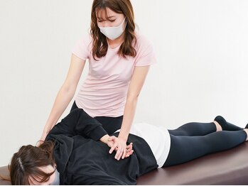 全力ストレッチ 新宿西口/体幹軸調整ストレッチ