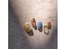 シルニー リム(Silny rim)/アシンメトリーニュアンスネイル