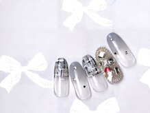 ネイルサロン&スクール ジーナ(GINA)/モノトーン&ビジューネイル