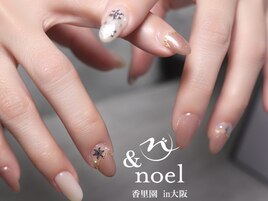 ピンクベージュ 雪の結晶