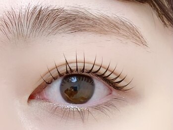 アイスター 大阪梅田店(EYESTAR)の写真/【パリジェンヌ¥5000★まつげパーマ¥4500】自まつげのデザインok！モテ可愛な上向きまつげを実現します◎