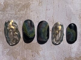 インクで大人シックデザイン