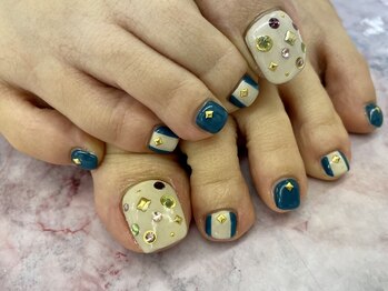 ディーネイル 四条烏丸(D-nail)/【春井】秋カラーフットネイル